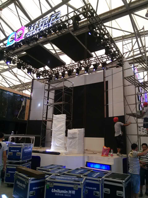 探班CJ現(xiàn)場 好玩友火力全開 展臺搭建進(jìn)行中