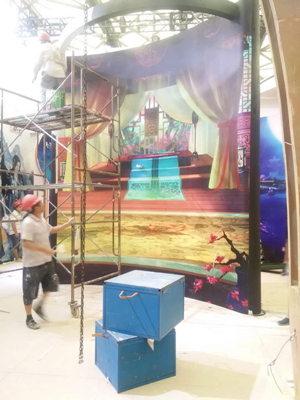 探班CJ現(xiàn)場 好玩友火力全開 展臺搭建進(jìn)行中