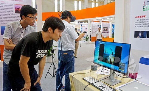 多功能育嬰箱、管道機(jī)器人…快來會展中心看高科“尖貨”