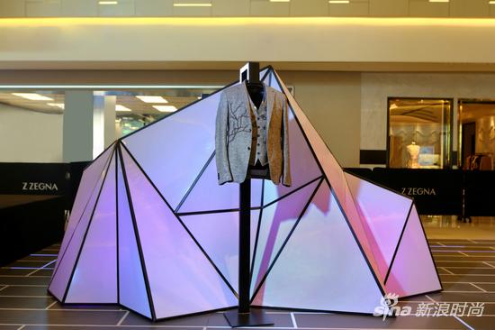 Z ZEGNA 2016秋冬“釋放自我風(fēng)格”創(chuàng)變風(fēng)尚展Icon Warmer成列展區(qū)