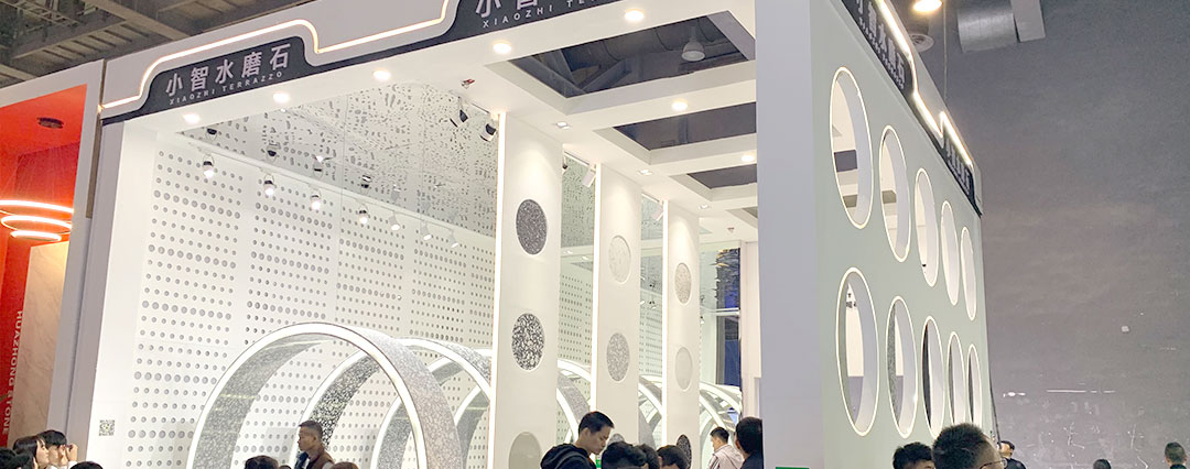 創(chuàng)意展臺簡結實用設計(圖1)